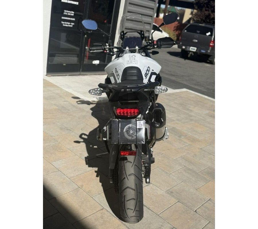 2025 Triumph Tiger 900 GT Pro Snowdonia White