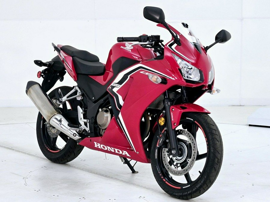 2022 Honda® CBR300R ABS