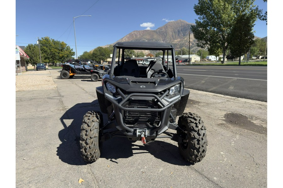 2025 Can-Am SSV COM MAX XT 64 1000R BK 25 XT 1000R