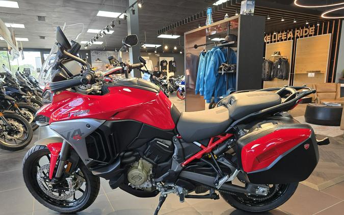 2026 Ducati Multistrada V4 S Travel & Radar