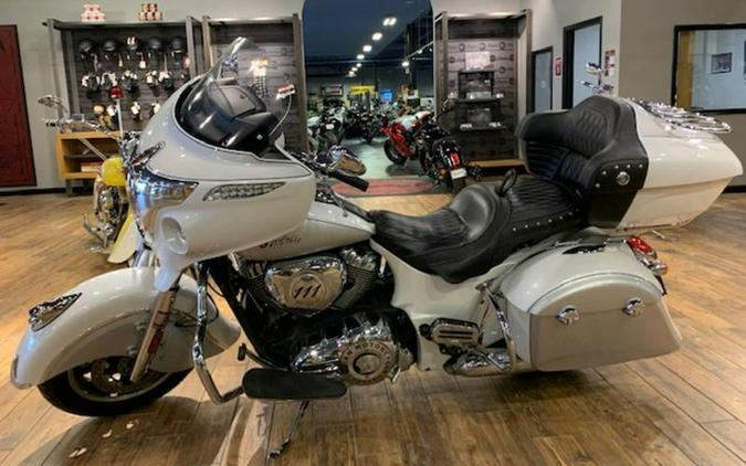 2018 Indian Motorcycle® Roadmaster® ABS Pearl White over Star Silver