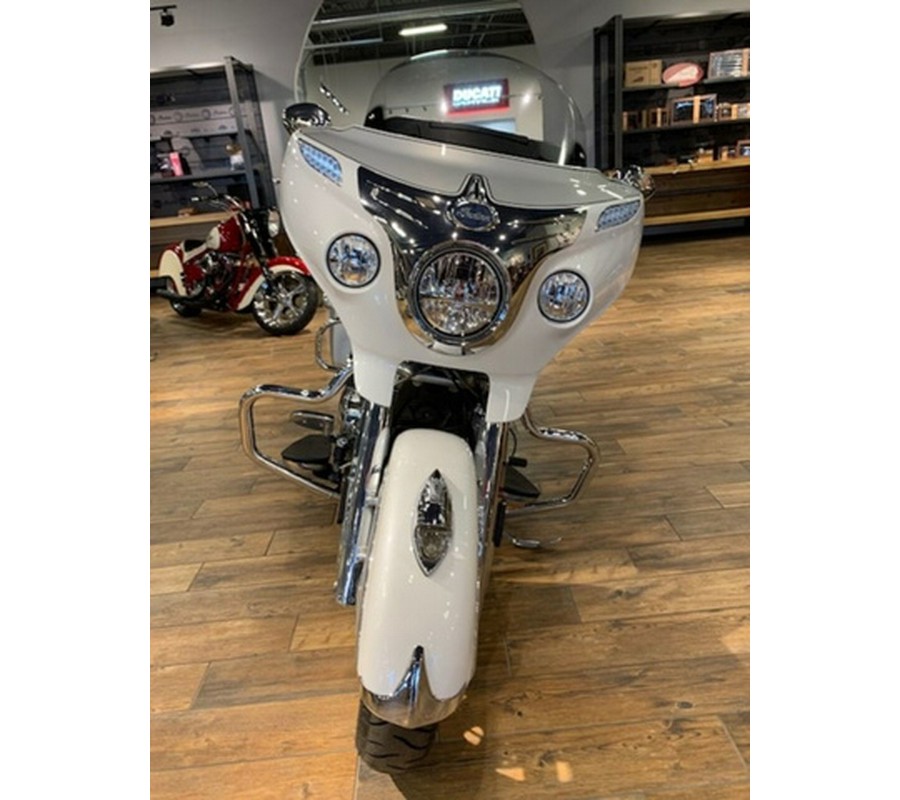2018 Indian Roadmaster ABS Pearl White Over Star Silver