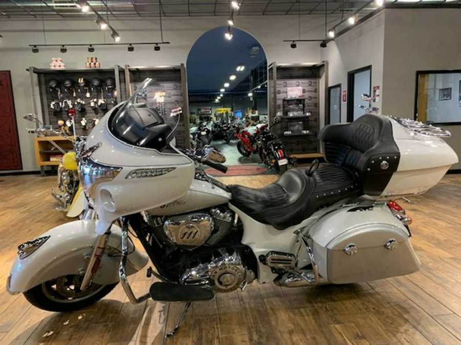 2018 Indian Roadmaster ABS Pearl White Over Star Silver