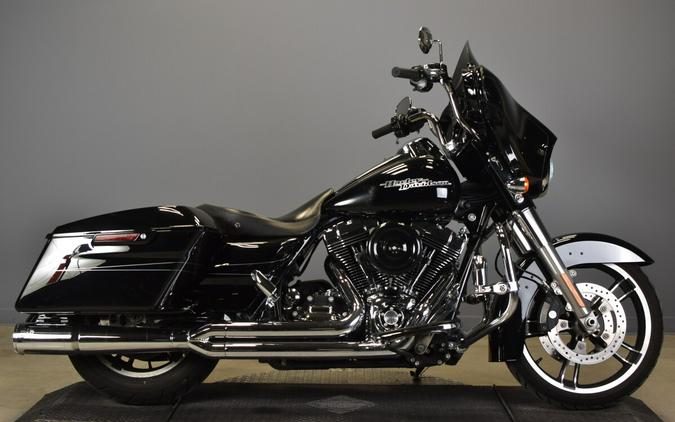 2015 Harley-Davidson Street Glide Special