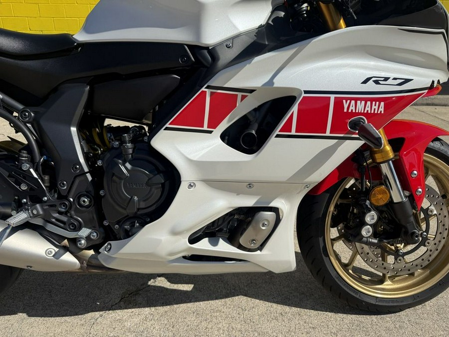 2022 YAMAHA R7