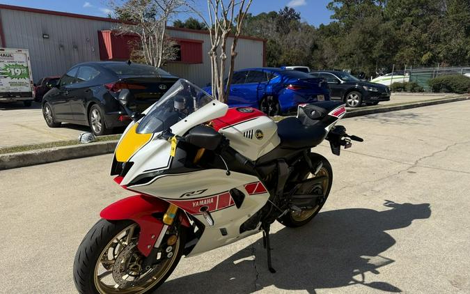 2022 YAMAHA R7