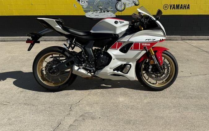 2022 YAMAHA R7