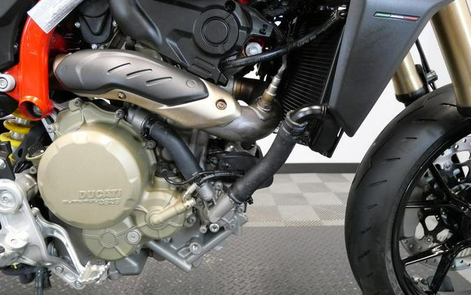 2025 Ducati Hypermotard 698 Mono Ducati Red