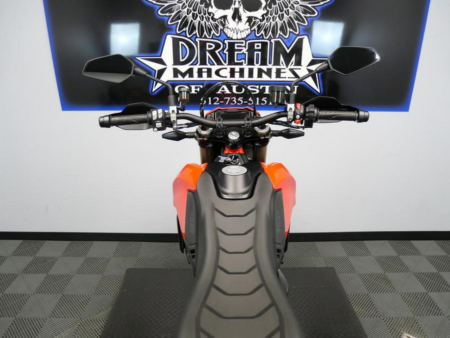 2025 Ducati Hypermotard 698 Mono Ducati Red