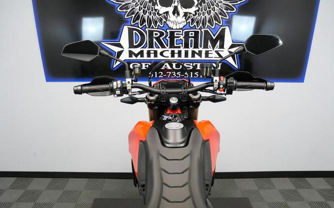 2025 Ducati Hypermotard 698 Mono Ducati Red