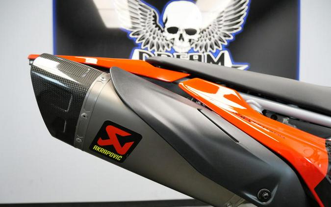 2025 Ducati Hypermotard 698 Mono Ducati Red