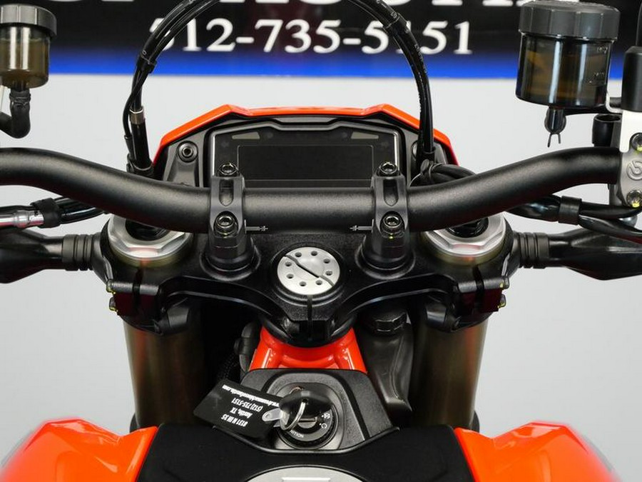 2025 Ducati Hypermotard 698 Mono Ducati Red