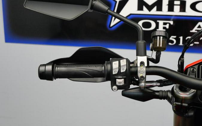 2025 Ducati Hypermotard 698 Mono Ducati Red