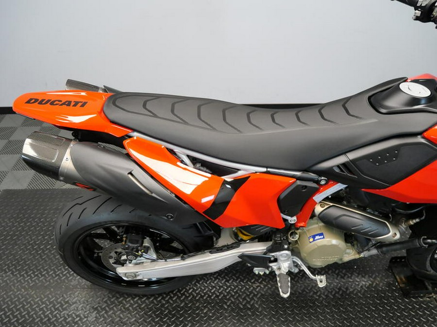 2025 Ducati Hypermotard 698 Mono Ducati Red