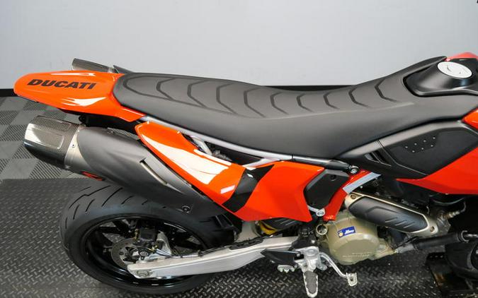 2025 Ducati Hypermotard 698 Mono Ducati Red