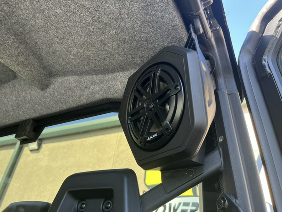 2026 Can-Am Defender MAX Limited HD11