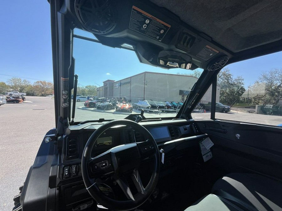 2026 Can-Am Defender MAX Limited HD11