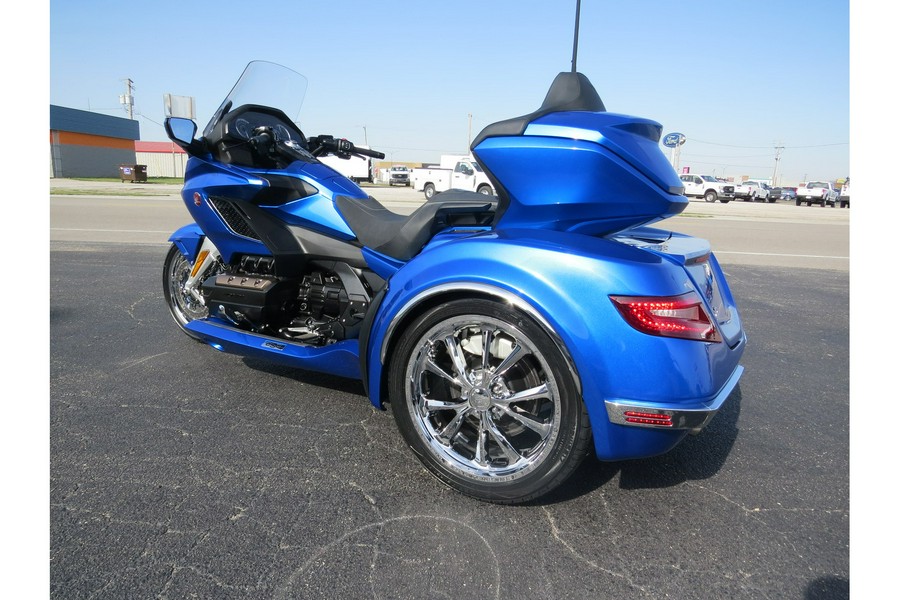 2023 Honda 2023 GL1800 6 SPEED CUSTOM '22 BLUE