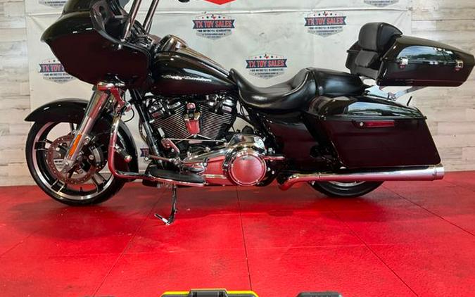 2019 Harley-Davidson Road Glide Base