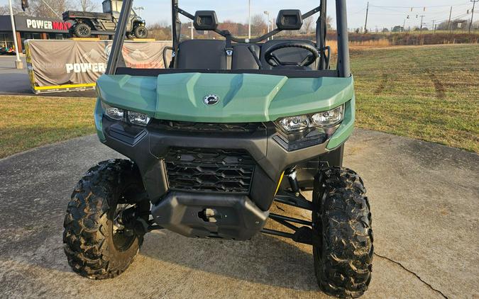 2025 Can-Am Defender DPS HD7