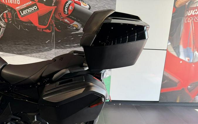 2026 BMW R 1300 RT Triple Black