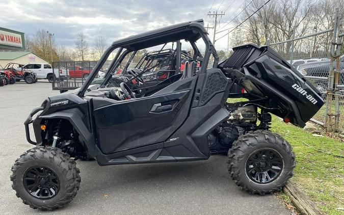 2023 Can-Am® Commander XT 700