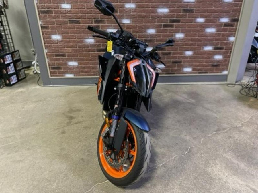 2022 KTM 1290 Super Duke R EVO