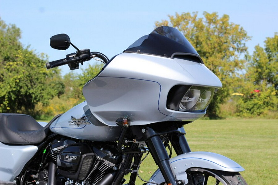 FLTRT 2024 Road Glide 3