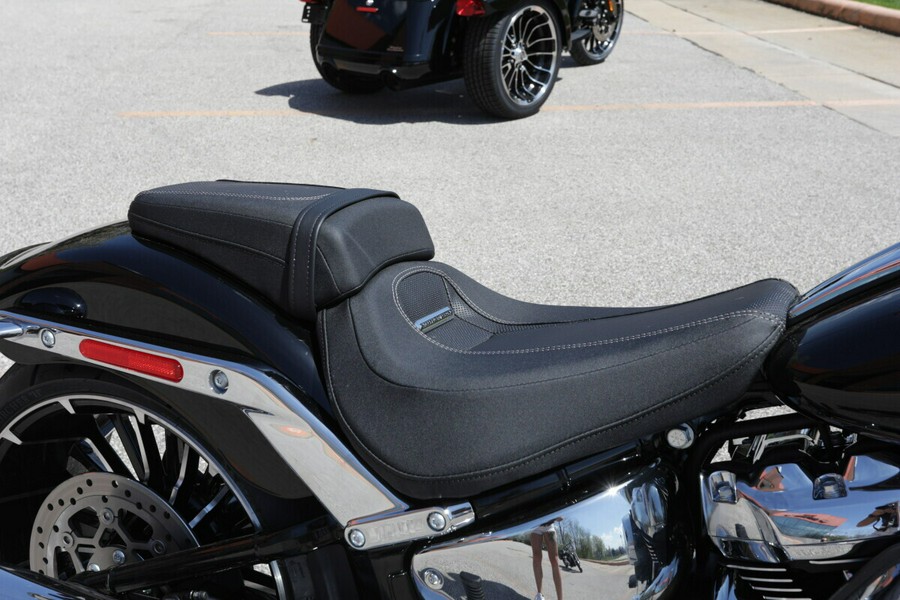 New 2025 Harley-Davidson Breakout Cruiser For Sale Near Medina, Ohio