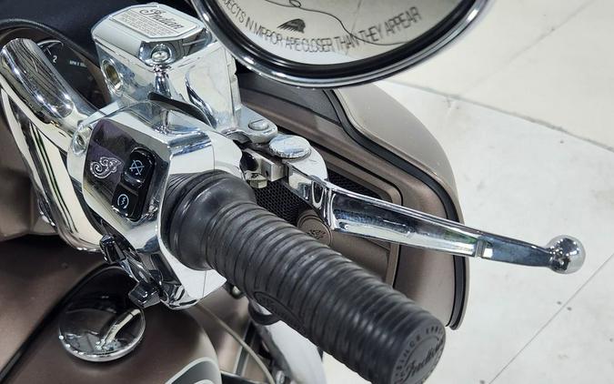 2018 Indian Motorcycle® Chieftain® Limited ABS Bronze Smoke with Graphics