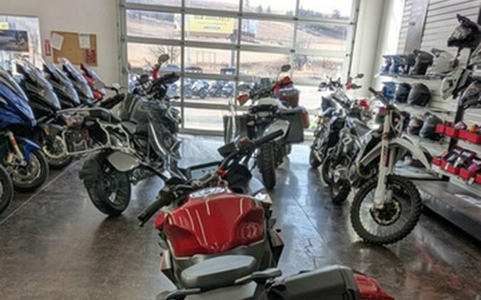 2024 Suzuki GSX-S 1000GT