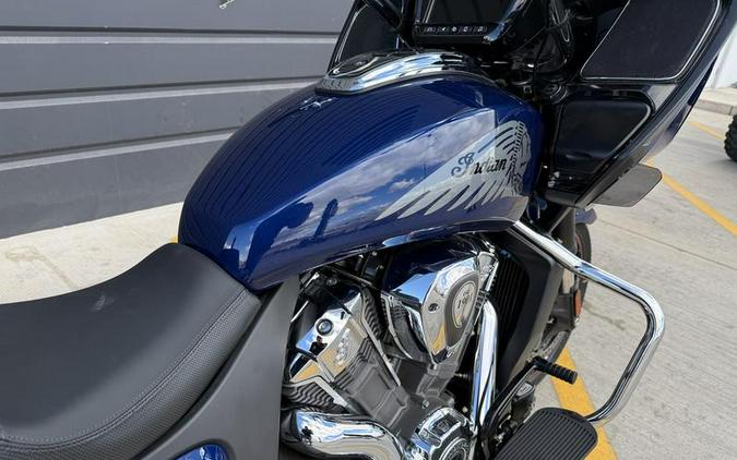 2021 Indian Motorcycle® Challenger® Limited Deepwater Metallic