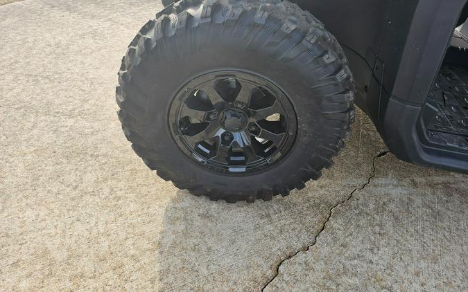 2025 Can-Am Defender DPS HD7