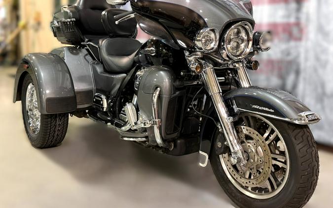 2021 FLHTCUTG Tri Glide Ultra