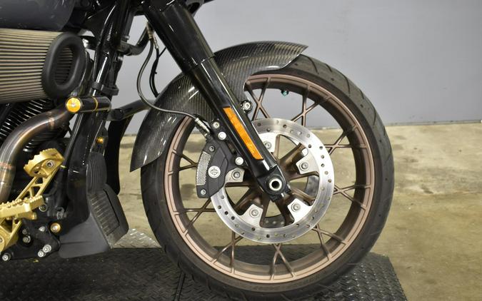 2022 Harley-Davidson Road Glide ST Gunship Gray
