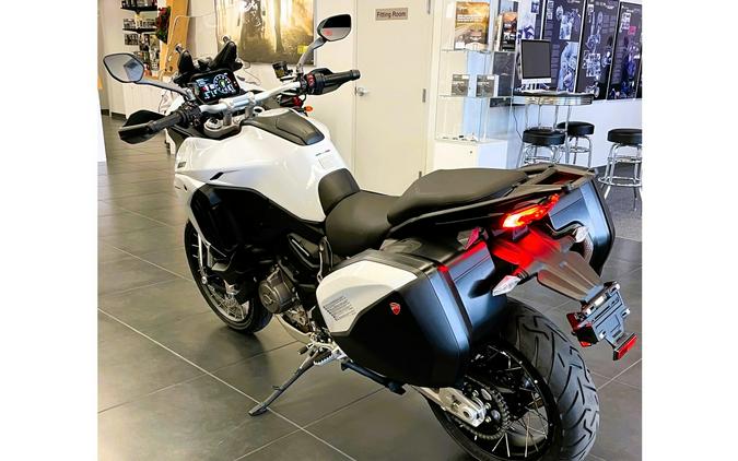 2024 Ducati Multistrada V4 S Travel &Radar Spoked Wheels