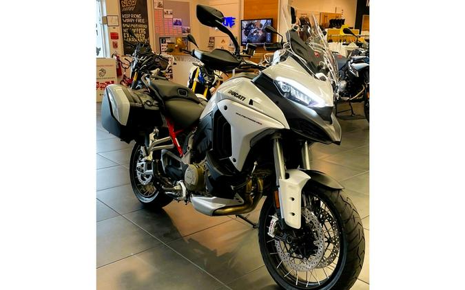 2024 Ducati Multistrada V4 S Travel &Radar Spoked Wheels