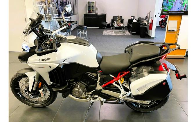 2024 Ducati Multistrada V4 S Travel &Radar Spoked Wheels