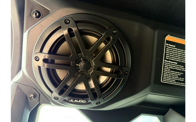 2026 Can-Am DEFENDER LIMITED HD11