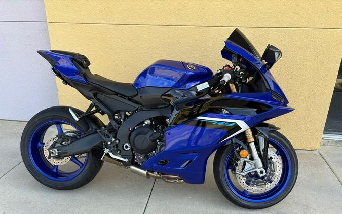 2025 Yamaha R9