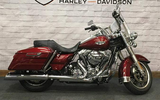 2016 Harley-Davidson Road King Velocity Red Sunglo FLHR