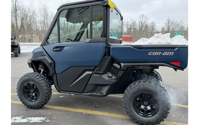 2026 Can-Am DEFENDER XT CAB HD11