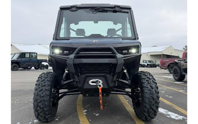 2026 Can-Am DEFENDER XT CAB HD11