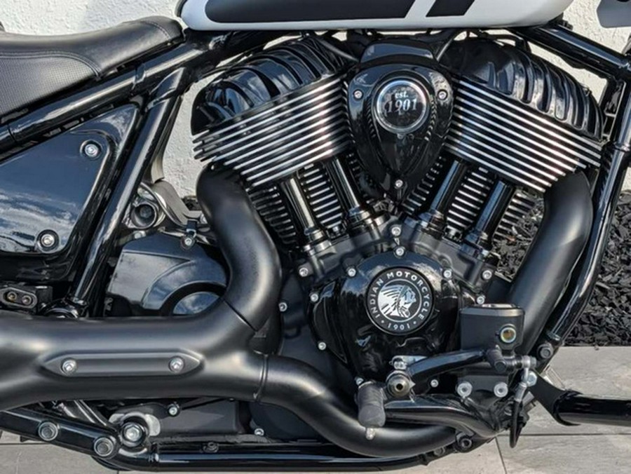 2024 Indian Sport Chief Ghost White Metallic Smoke
