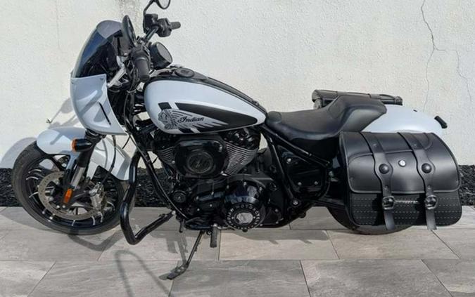 2024 Indian Sport Chief Ghost White Metallic Smoke