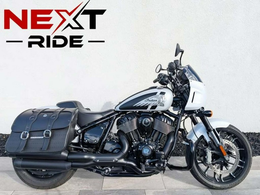 2024 Indian Sport Chief Ghost White Metallic Smoke