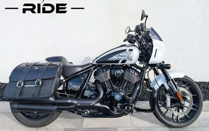 2024 Indian Sport Chief Ghost White Metallic Smoke