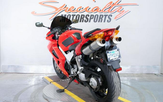 2002 Honda Interceptor VFR™800FI w/ABS
