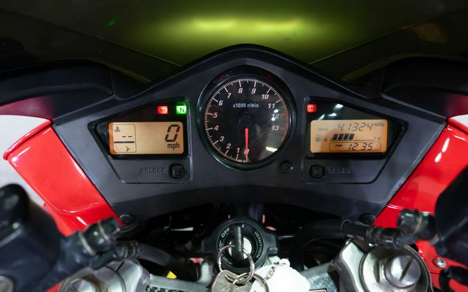 2002 Honda Interceptor VFR™800FI w/ABS