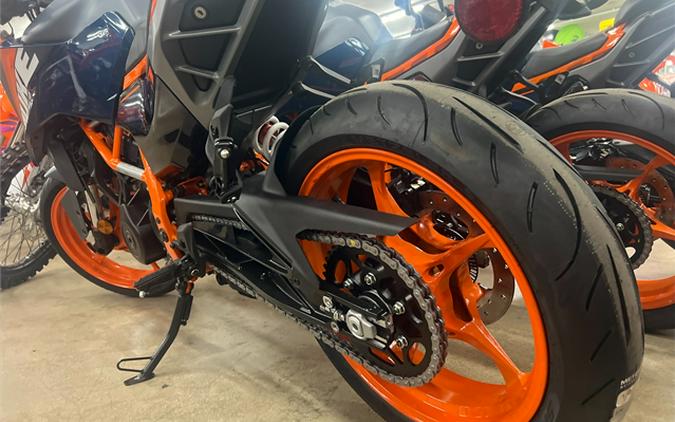 2024 KTM Duke 390